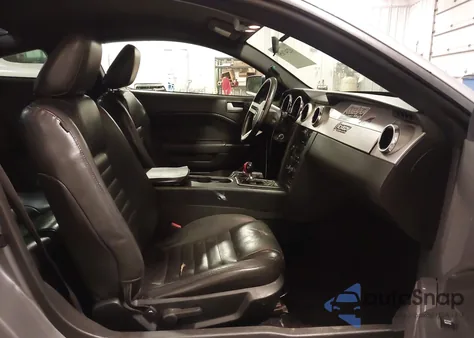 2006 Ford Mustang Gt из США, поврежденный, VIN 1ZVHT82H865152063